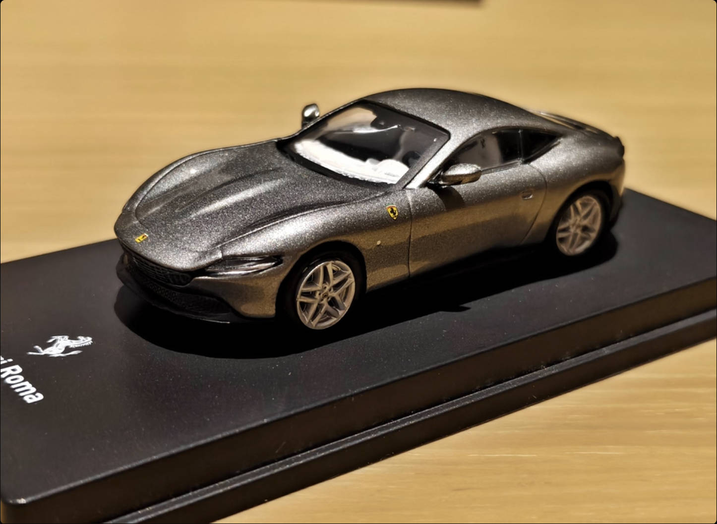 Modellino Auto in Scala 1:64 C - Magazines recensione e prezzo