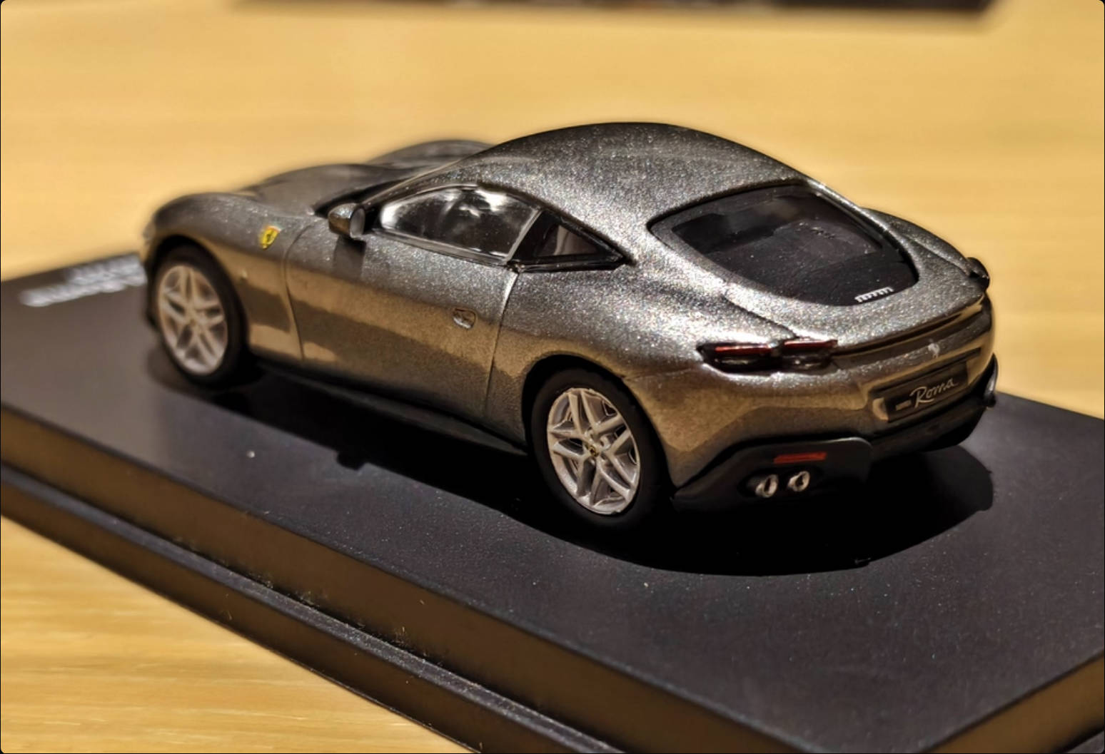Modellino Auto in Scala 1:64 C - Magazines recensione e prezzo